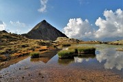 87 Laghetto al Passo di Val Vegia (2164 m) con Pizzo dell'orto (2276 m)